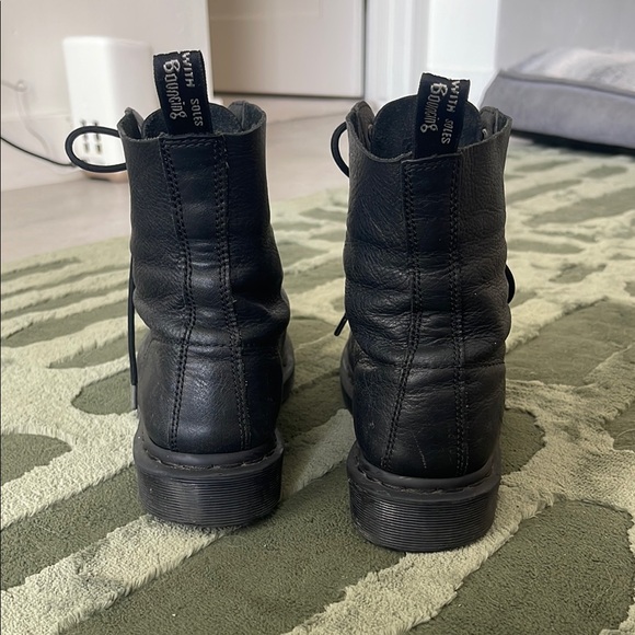 Dr. Martens 1460 Pascal Mono Lace-up // Women’s Size 9 - Picture 2 of 7